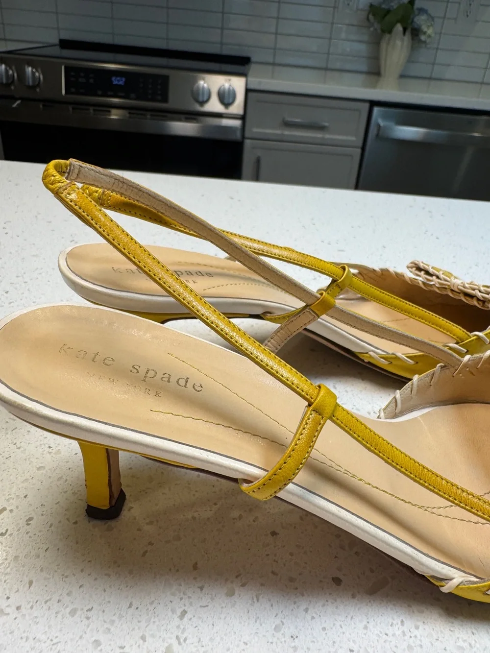 Vintage Kate Spade Slingback Kitten Heels Yellow White Leather Pointed Italy 10